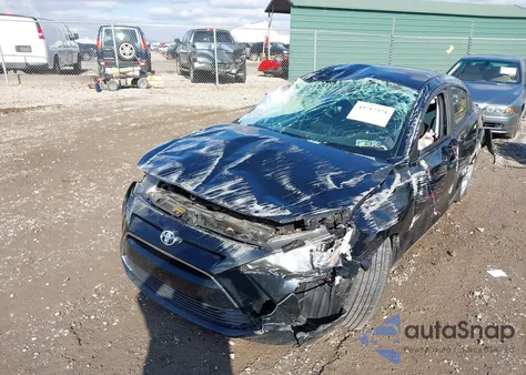 2017 Toyota Yaris Ia из США, поврежденный, VIN 3MYDLBYV3HY160090